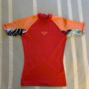 Roxy rash guard! Only worn once!